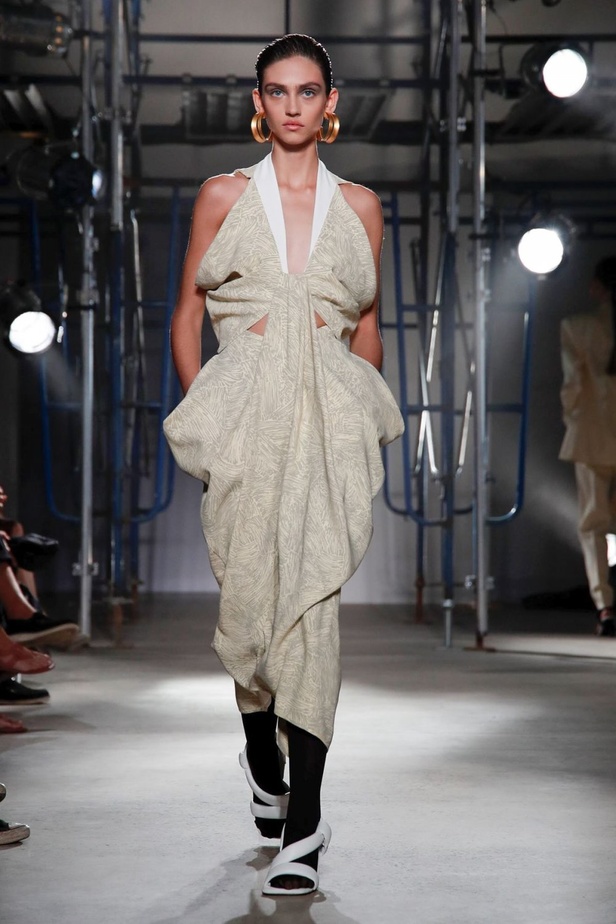 اسبوع الموضة في نيويورك 2019 عرض أزياء proenza schouler  ربيع وصيف 2020