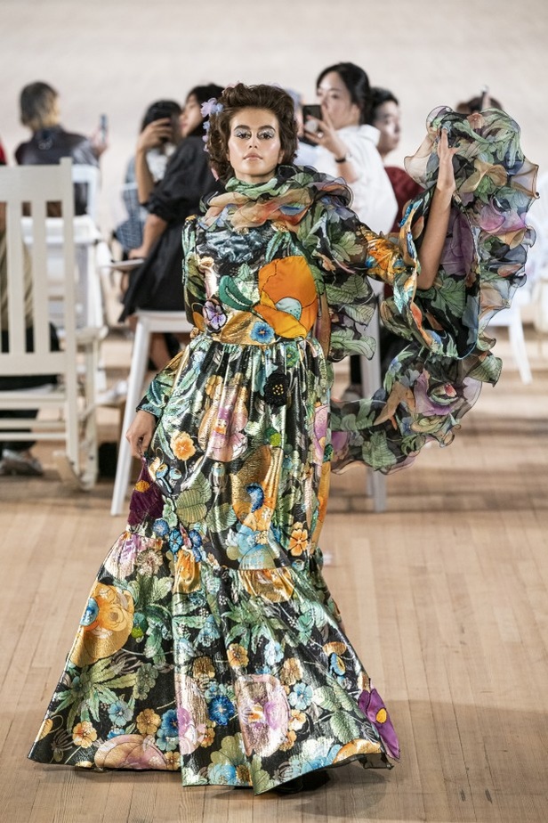 اسبوع الموضة في نيويورك 2019 عرض مجموعة  marc jacobs ربيع وصيف 2020