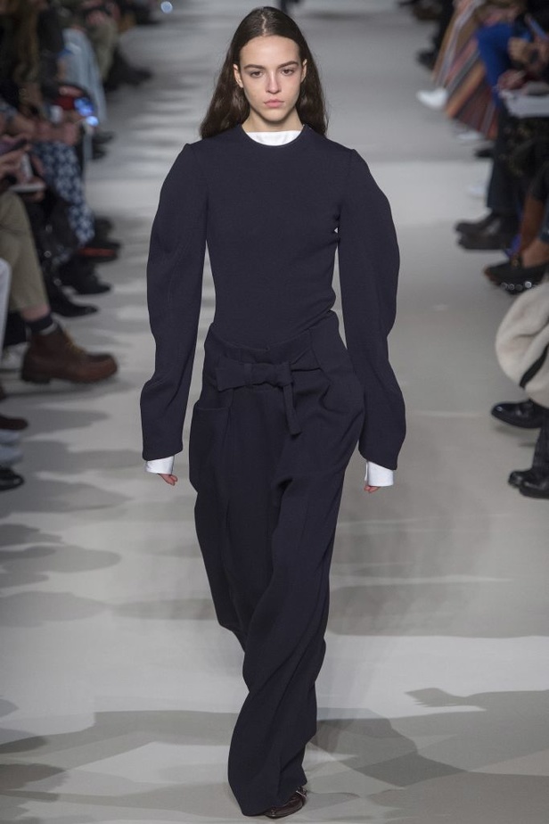 مجموعة فيكتوريا بيكهام للألبسة الجاهزة لخريف و شتاء 2017