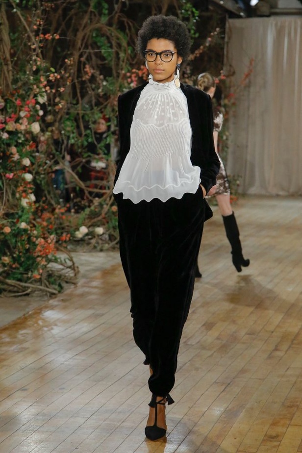 مجموعة أولا جونسون للألبسة الجاهزة لخريف و شتاء 2017-2018