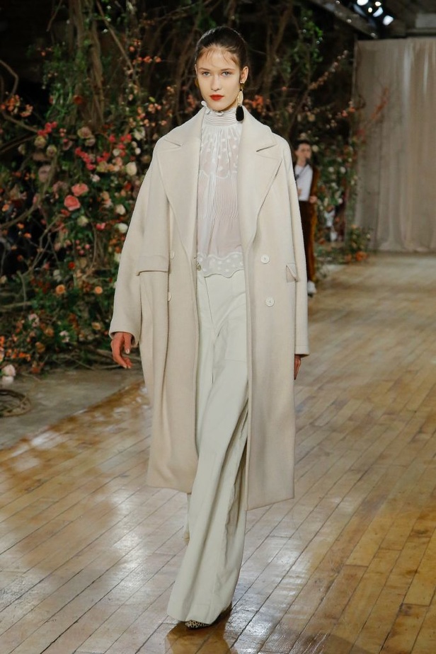 مجموعة أولا جونسون للألبسة الجاهزة لخريف و شتاء 2017-2018