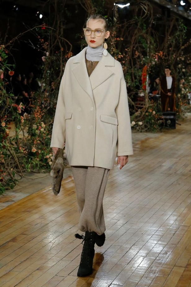 مجموعة أولا جونسون للألبسة الجاهزة لخريف و شتاء 2017-2018