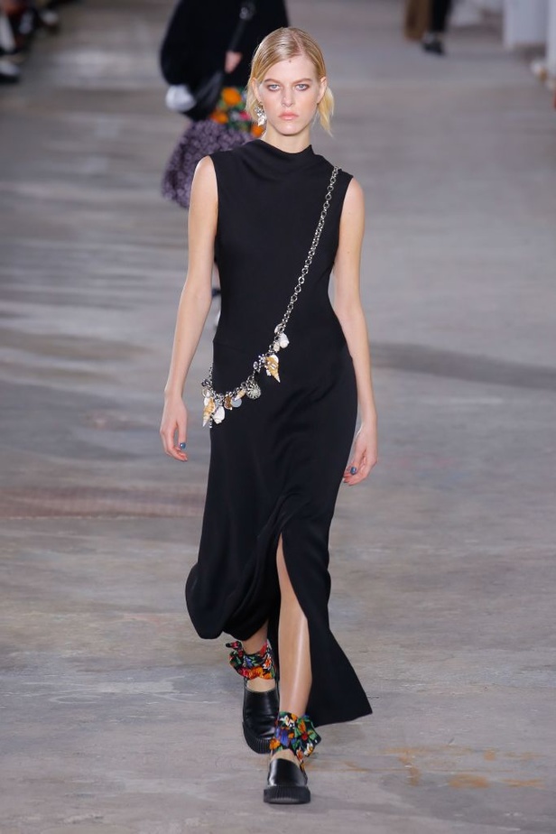 عرض أزياء 3.1 Phillip Lim لخريف وشتاء ٢٠١٨ !