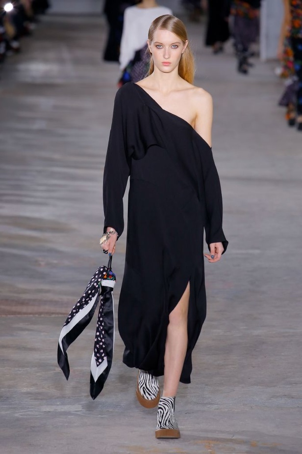 عرض أزياء 3.1 Phillip Lim لخريف وشتاء ٢٠١٨ !