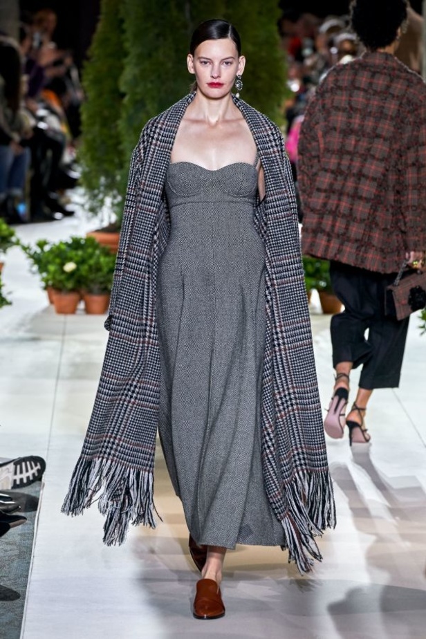 مجموعة Oscar de la Renta لخريف 2019