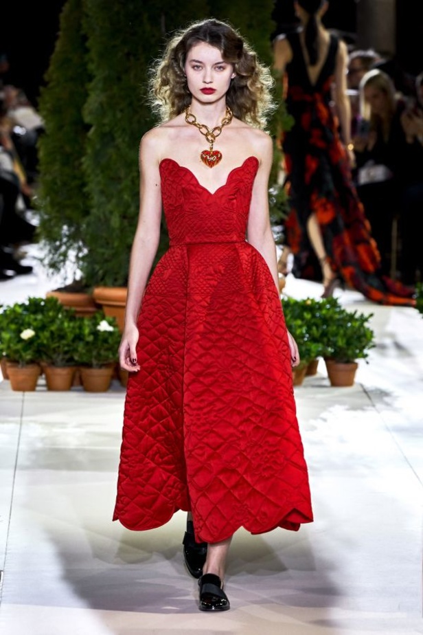 مجموعة Oscar de la Renta لخريف 2019