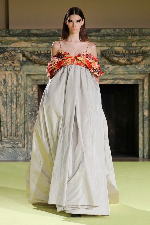 عرض أزياء VERA WANG لخريف وشتاء2020/2021 بنيويورك 