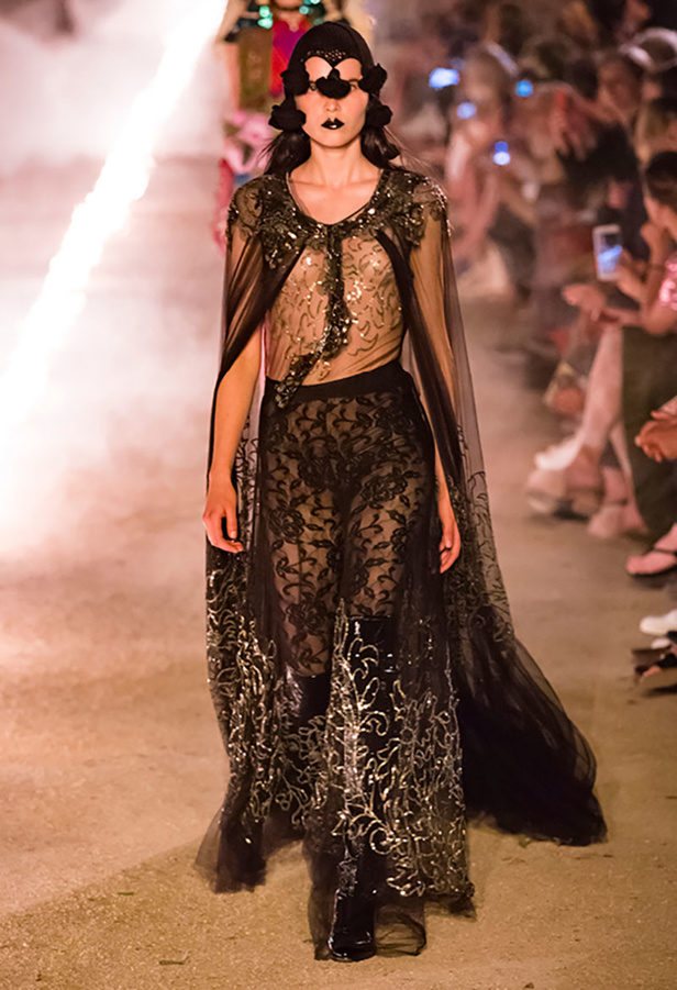مجموعة Gucci كروز 2019.. مزج بين الأزياء المدنية الرياضية والتصاميم القوطية والدينية