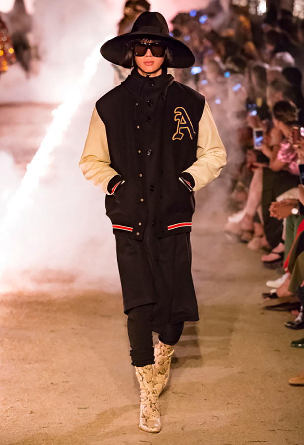 مجموعة Gucci كروز 2019.. مزج بين الأزياء المدنية الرياضية والتصاميم القوطية والدينية