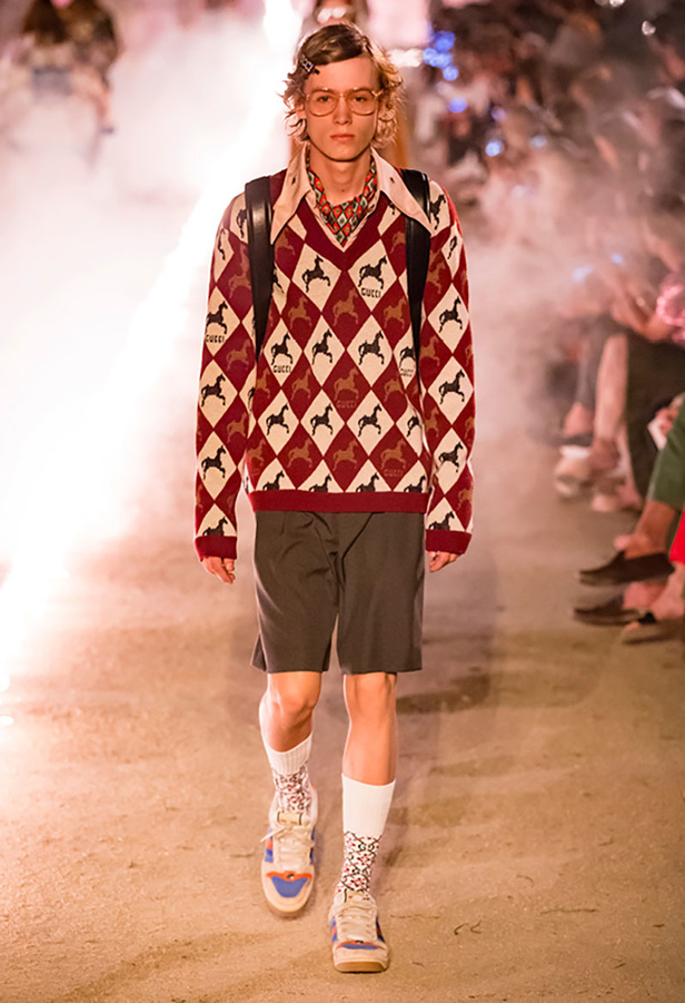 مجموعة Gucci كروز 2019.. مزج بين الأزياء المدنية الرياضية والتصاميم القوطية والدينية
