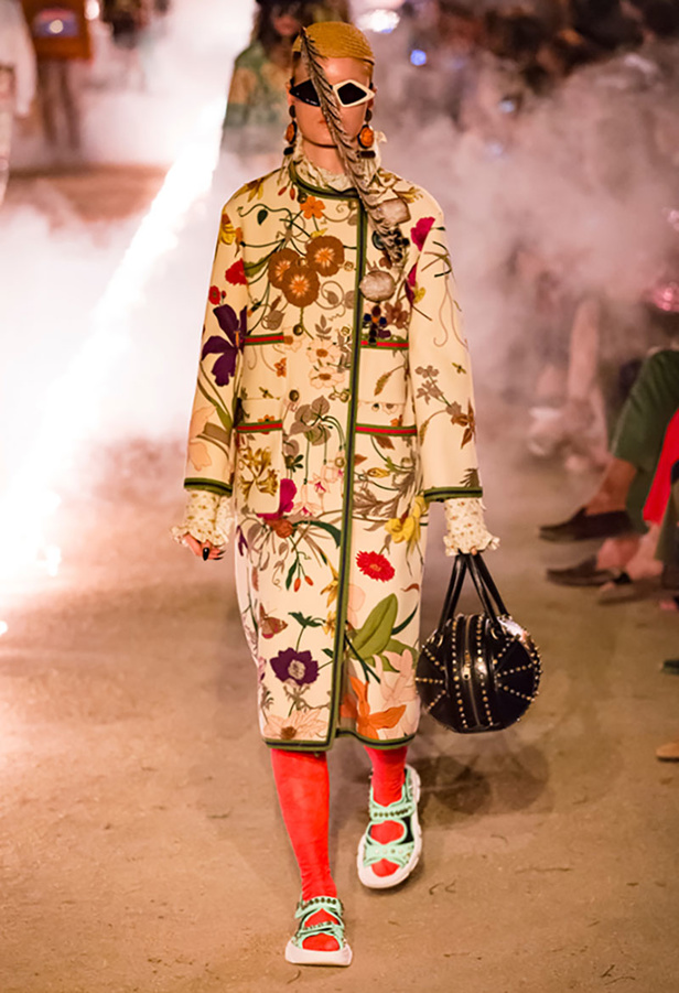 مجموعة Gucci كروز 2019.. مزج بين الأزياء المدنية الرياضية والتصاميم القوطية والدينية
