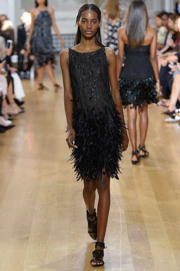 مجموعة اوسكار دي لا رنتا لموسم ربيع وصيف 2017