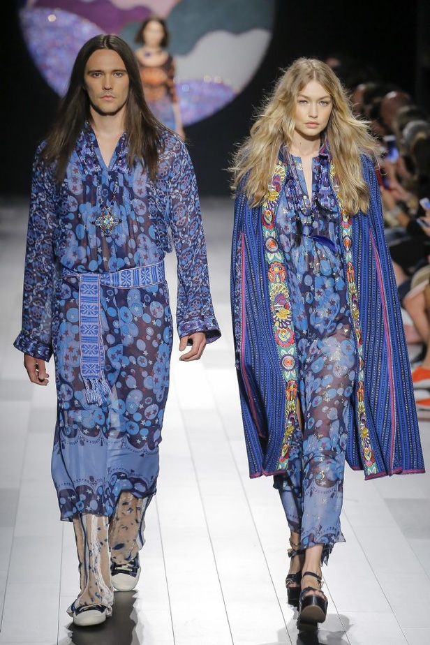 مجموعة Anna Sui لربيع وصيف 2018