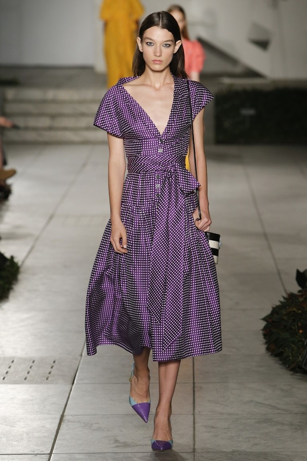 مجموعة كارولينا هيريرا لموسم ربيع وصيف 2018