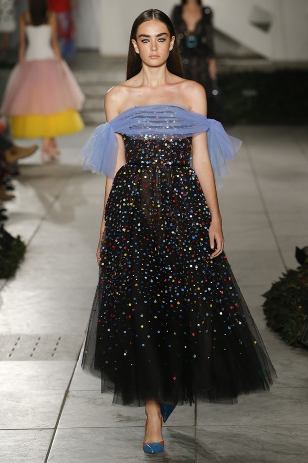 مجموعة كارولينا هيريرا لموسم ربيع وصيف 2018