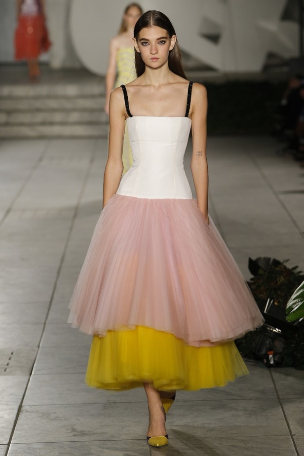 مجموعة كارولينا هيريرا لموسم ربيع وصيف 2018