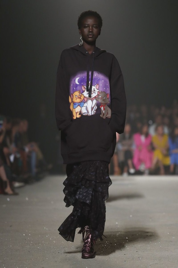 عرض ازياء كوتش لموسم ربيع وصيف 2019