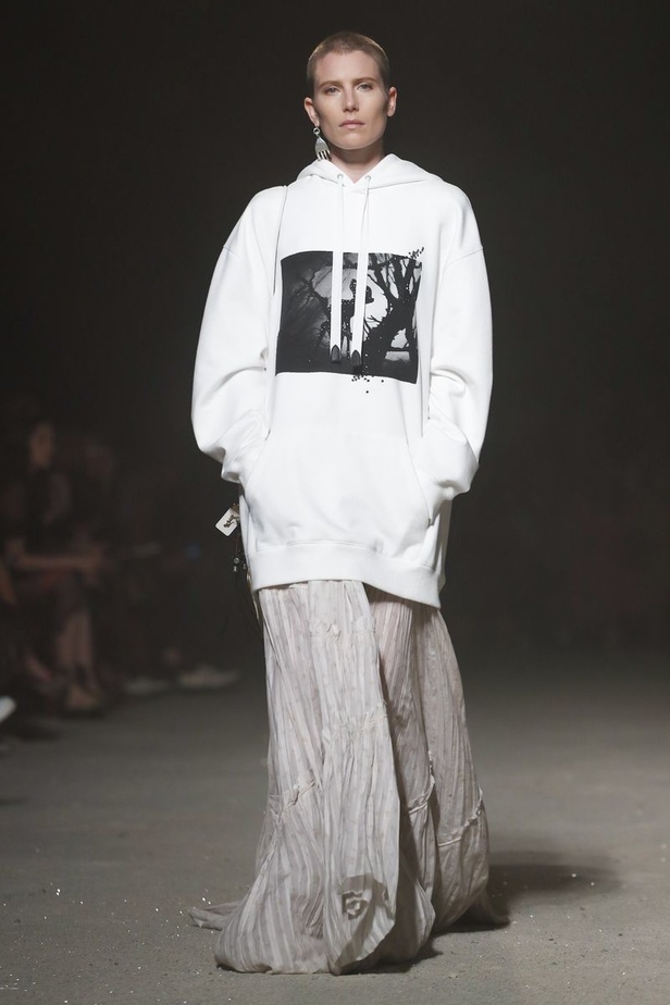 عرض ازياء كوتش لموسم ربيع وصيف 2019