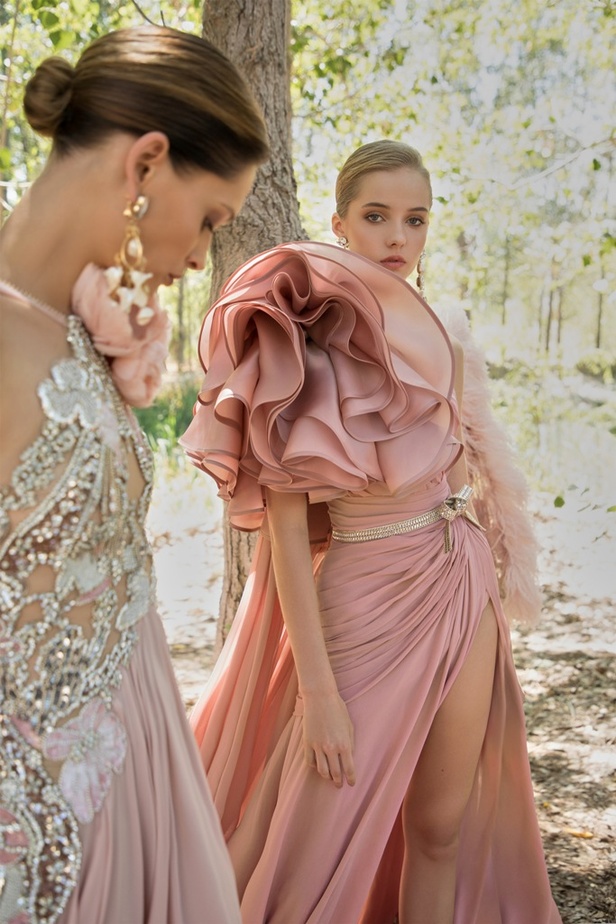 مجموعة ايلي صعب للهوت كوتور خريف وشتاء 2020 بعنوان بيروت نبع الحياة