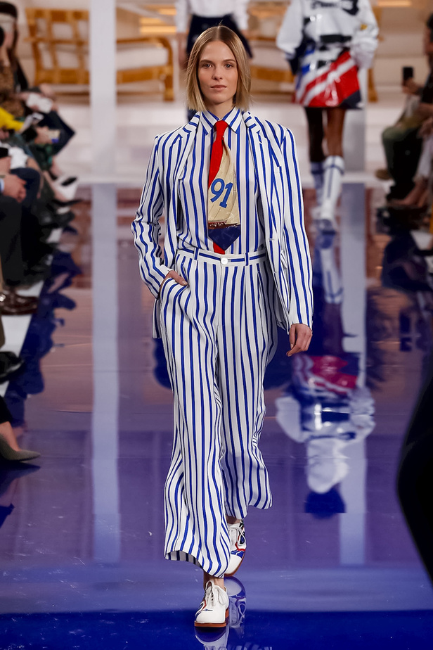 عرض أزياء رالف لورين مباشرة من أسبوع نيويورك للموضة