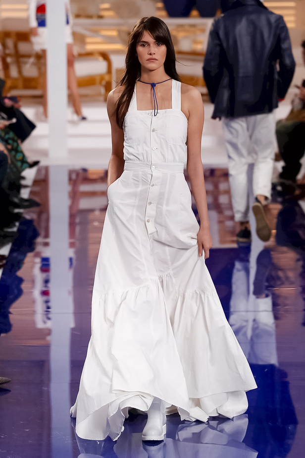 عرض أزياء رالف لورين مباشرة من أسبوع نيويورك للموضة