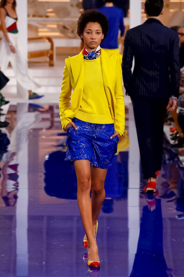 عرض أزياء رالف لورين مباشرة من أسبوع نيويورك للموضة