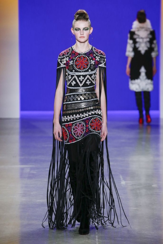 عرض أزياء Naeem Khan لخريف وشتاء ٢٠١٩ !