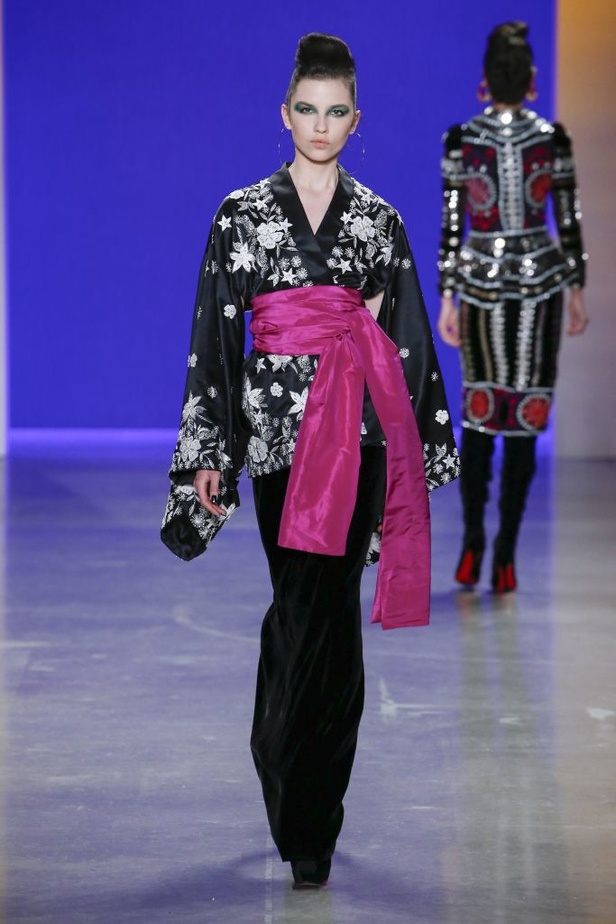 عرض أزياء Naeem Khan لخريف وشتاء ٢٠١٩ !