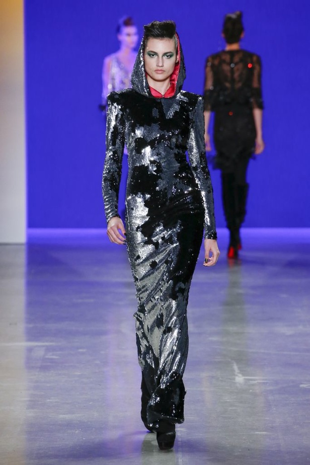 عرض أزياء Naeem Khan لخريف وشتاء ٢٠١٩ !