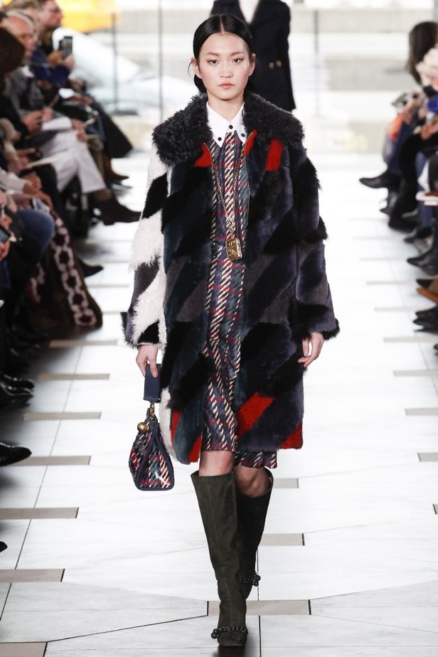 مجموعة توري بورش للألبسة الجاهزة لخريف و شتاء 2017