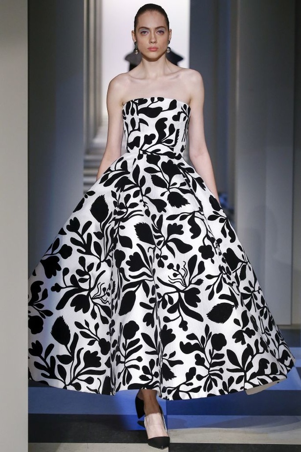 مجموعة اوسكار دي لارنتا لخريف 2017