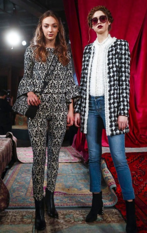 أزياء متعددة الألوان من أليس أند أوليفيا لخريف وشتاء 2017