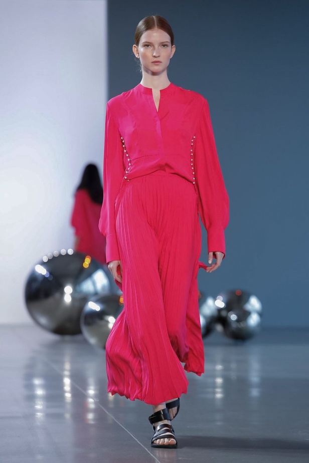 عرض أزياء نون باي نور لموسم ربيع وصيف 2020