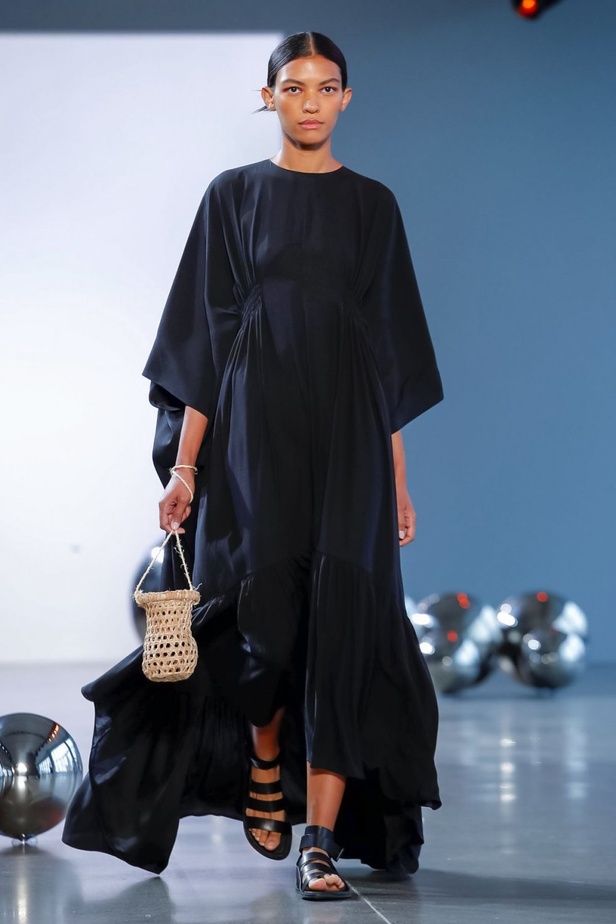 عرض أزياء نون باي نور لموسم ربيع وصيف 2020