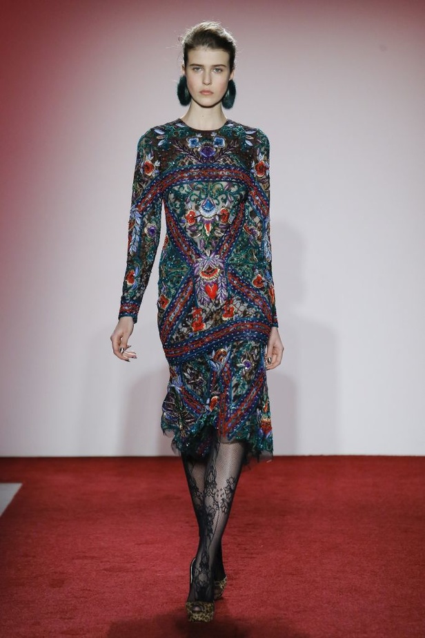 عرض أزياء نعيم خان لخريف وشتاء 2017