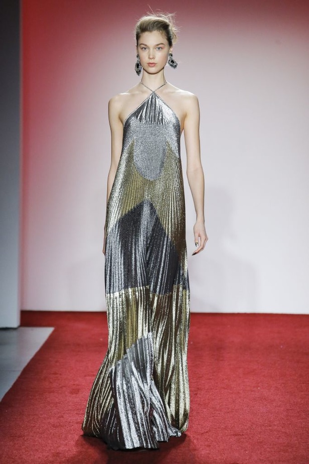 عرض أزياء نعيم خان لخريف وشتاء 2017