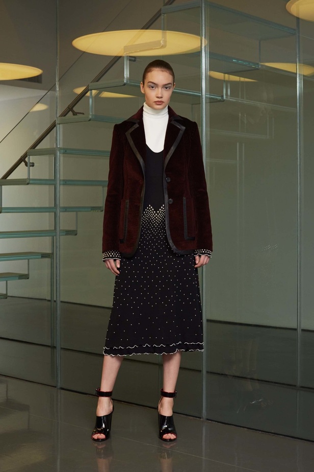 مجموعة ديريك لام للألبسة الجاهزة لخريف و شتاء 2017