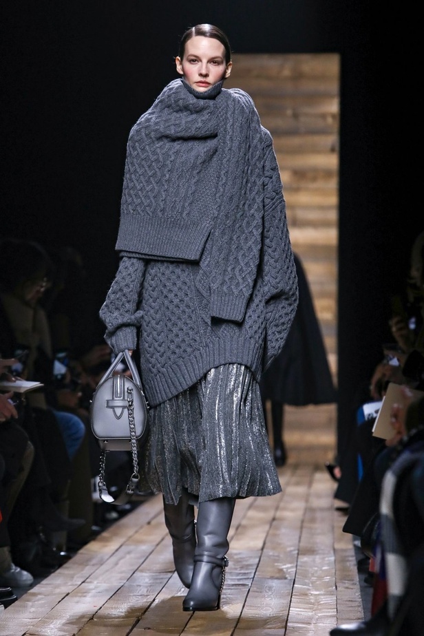  ازياء MICHAEL KORS لخريف وشتاء 2020-2021 خلال اسبوع الموضة في نيويورك 