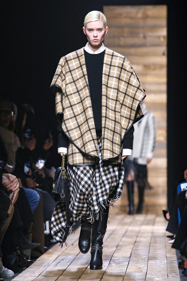  ازياء MICHAEL KORS لخريف وشتاء 2020-2021 خلال اسبوع الموضة في نيويورك 
