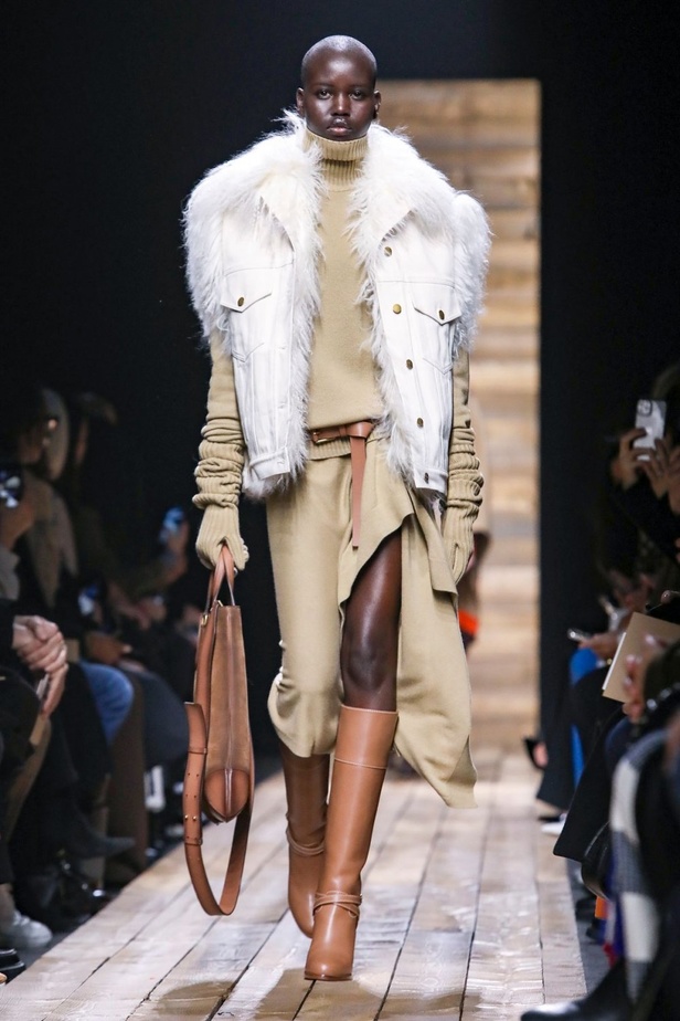  ازياء MICHAEL KORS لخريف وشتاء 2020-2021 خلال اسبوع الموضة في نيويورك 