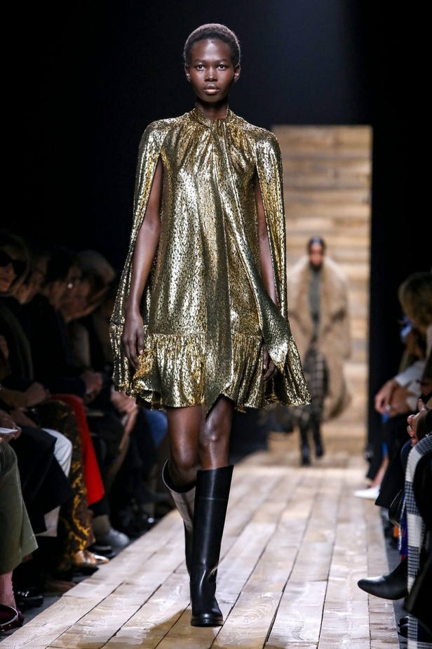  ازياء MICHAEL KORS لخريف وشتاء 2020-2021 خلال اسبوع الموضة في نيويورك 