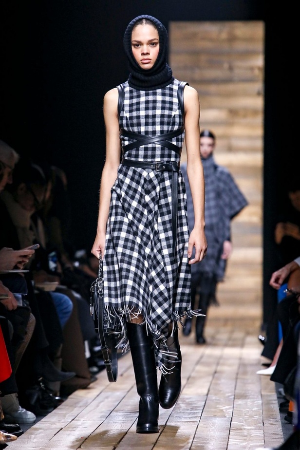  ازياء MICHAEL KORS لخريف وشتاء 2020-2021 خلال اسبوع الموضة في نيويورك 