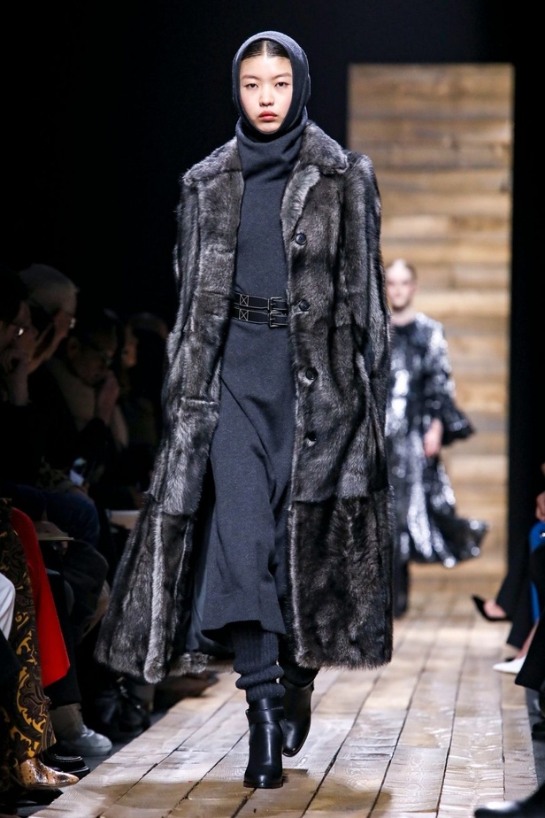  ازياء MICHAEL KORS لخريف وشتاء 2020-2021 خلال اسبوع الموضة في نيويورك 