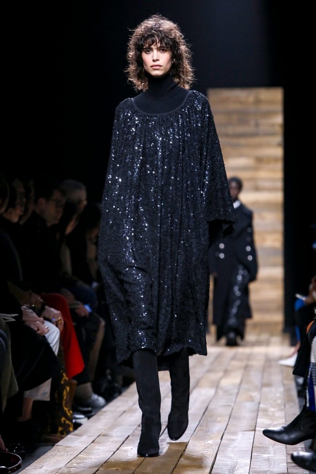  ازياء MICHAEL KORS لخريف وشتاء 2020-2021 خلال اسبوع الموضة في نيويورك 
