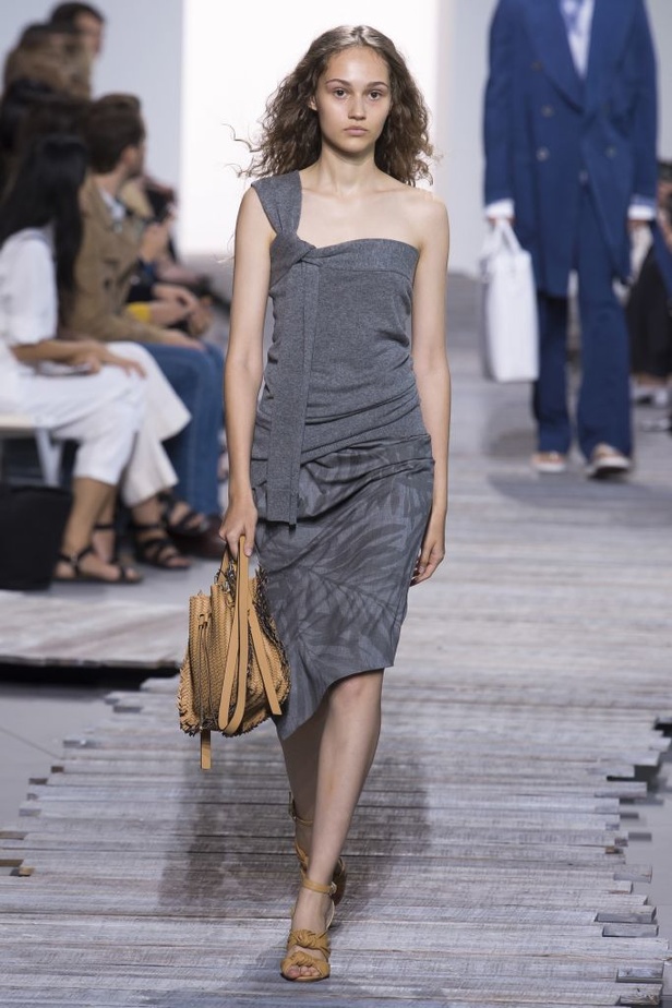 مجموعة مايكل كورس لربيع و صيف 2018