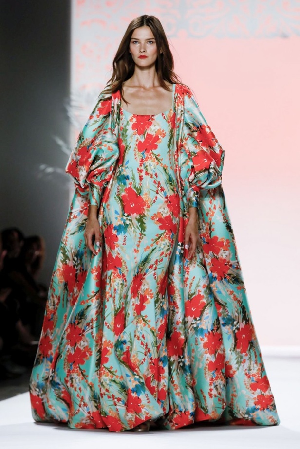 اسبوع الموضة في نيويورك 2019 عرض مجموعة  badgley mischka ربيع وصيف 2020