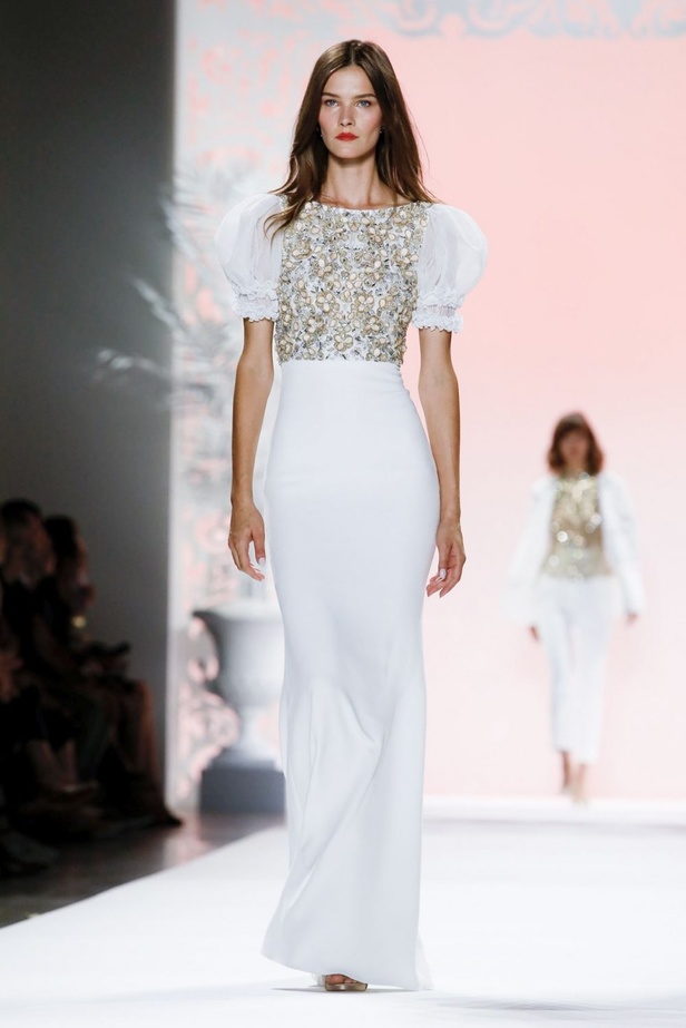 اسبوع الموضة في نيويورك 2019 عرض مجموعة  badgley mischka ربيع وصيف 2020