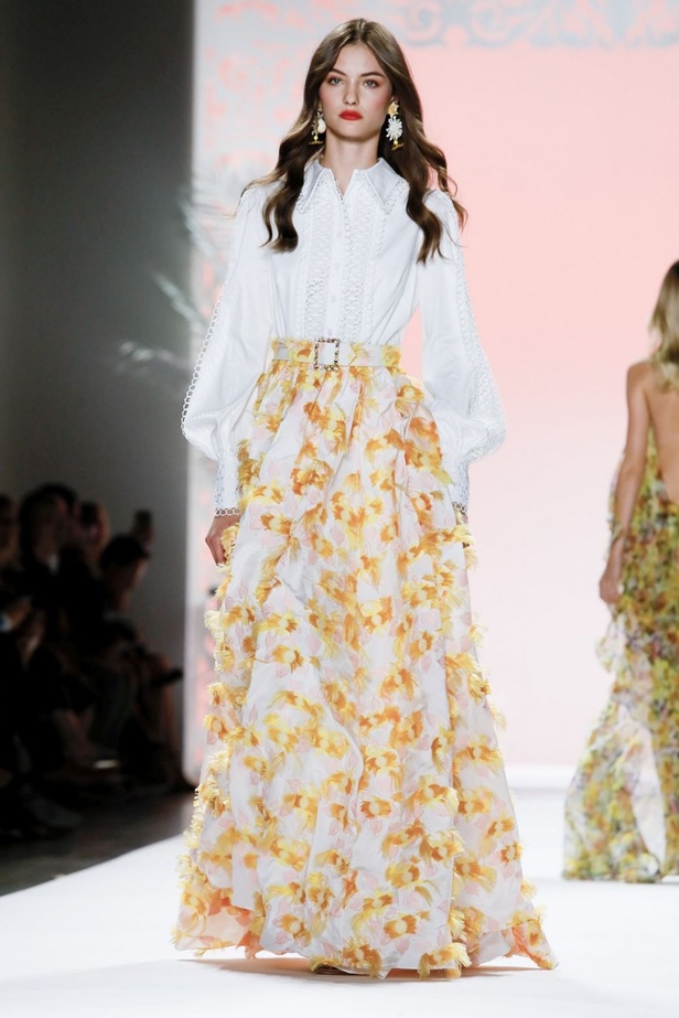 اسبوع الموضة في نيويورك 2019 عرض مجموعة  badgley mischka ربيع وصيف 2020