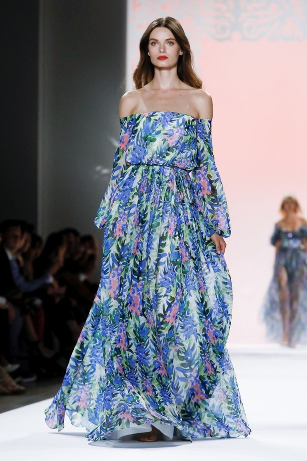 اسبوع الموضة في نيويورك 2019 عرض مجموعة  badgley mischka ربيع وصيف 2020