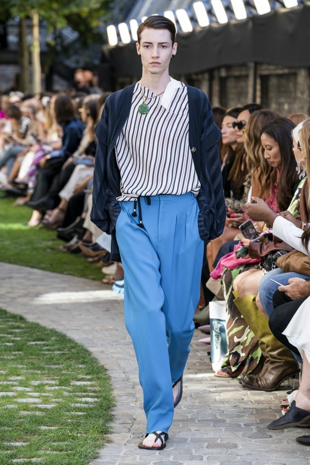 اسبوع الموضة في لندن 2019 عرض أزياء رولان موريه ربيع وصيف 2020